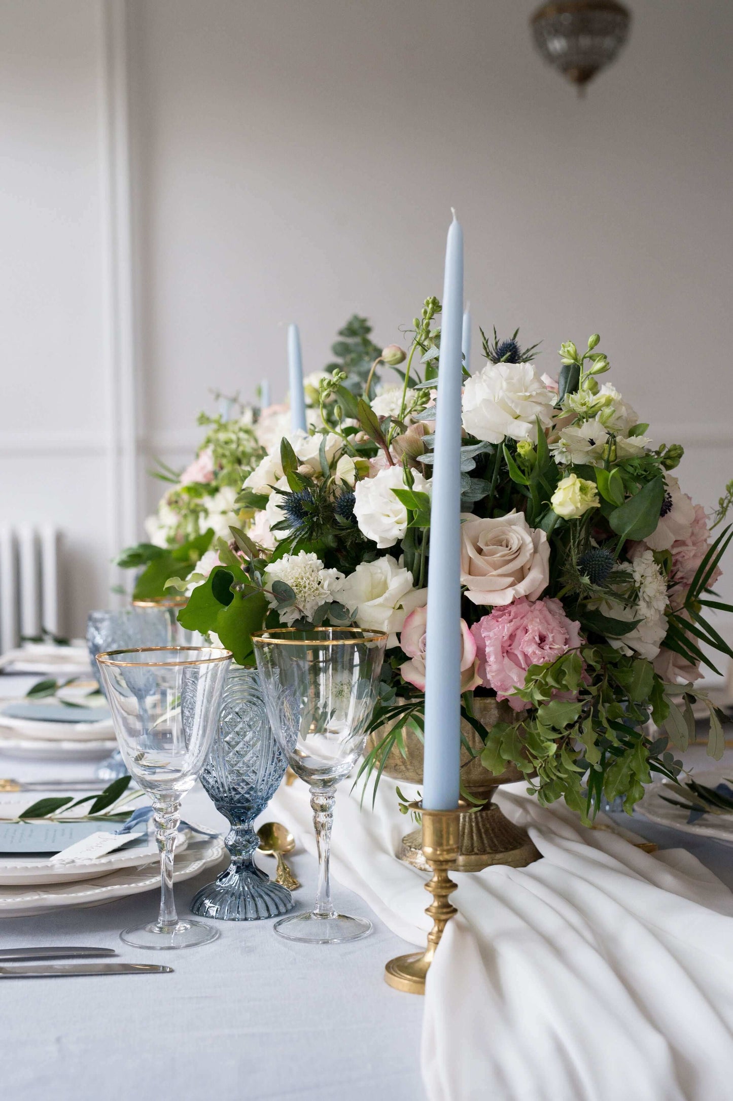 The Flower Nook a Toronto Florist using premium flowers that are professionally arranged, hand-delivered throughout Toronto and GTA
