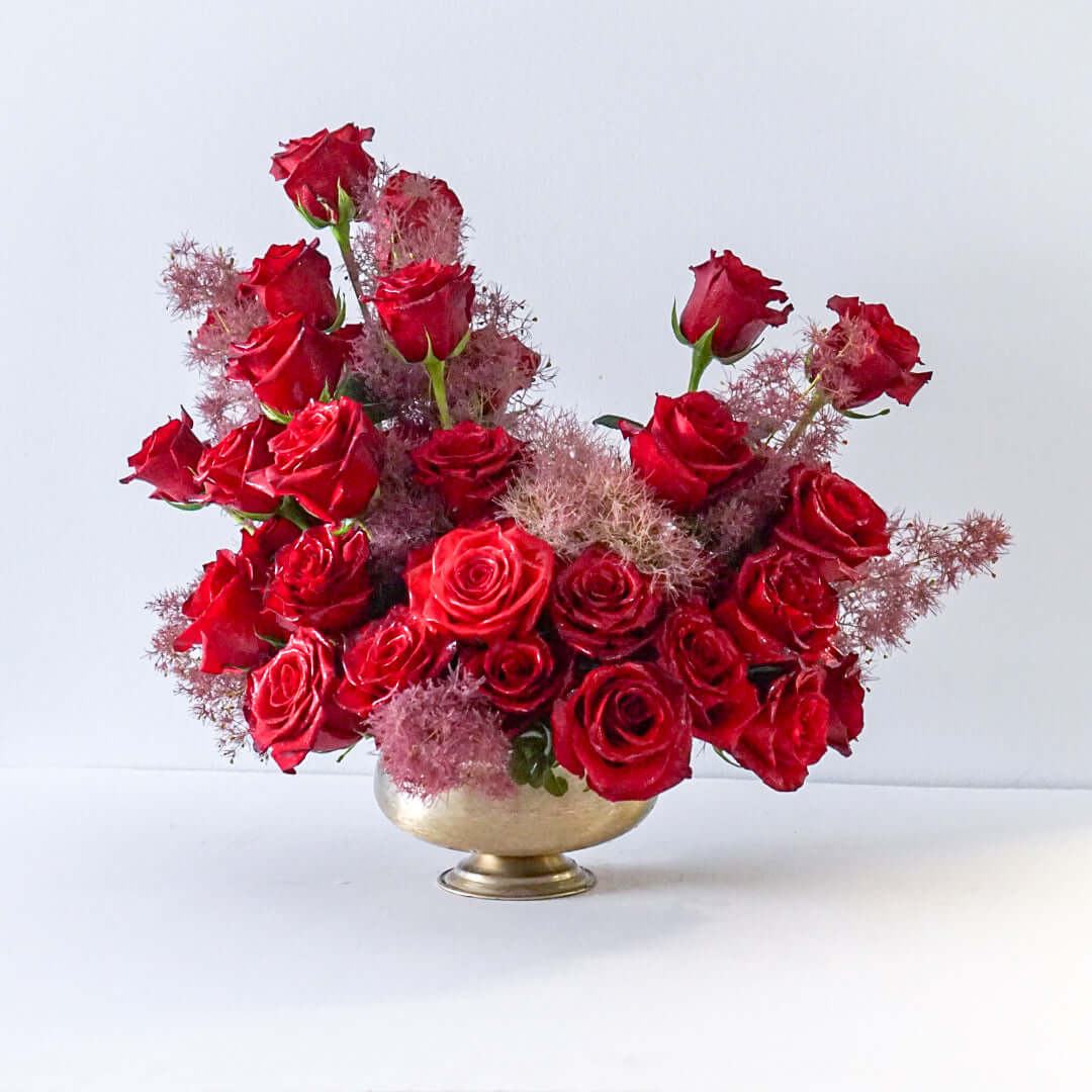 The Flower Nook a Toronto Florist using premium flowers that are professionally arranged, hand-delivered throughout Toronto and GTA