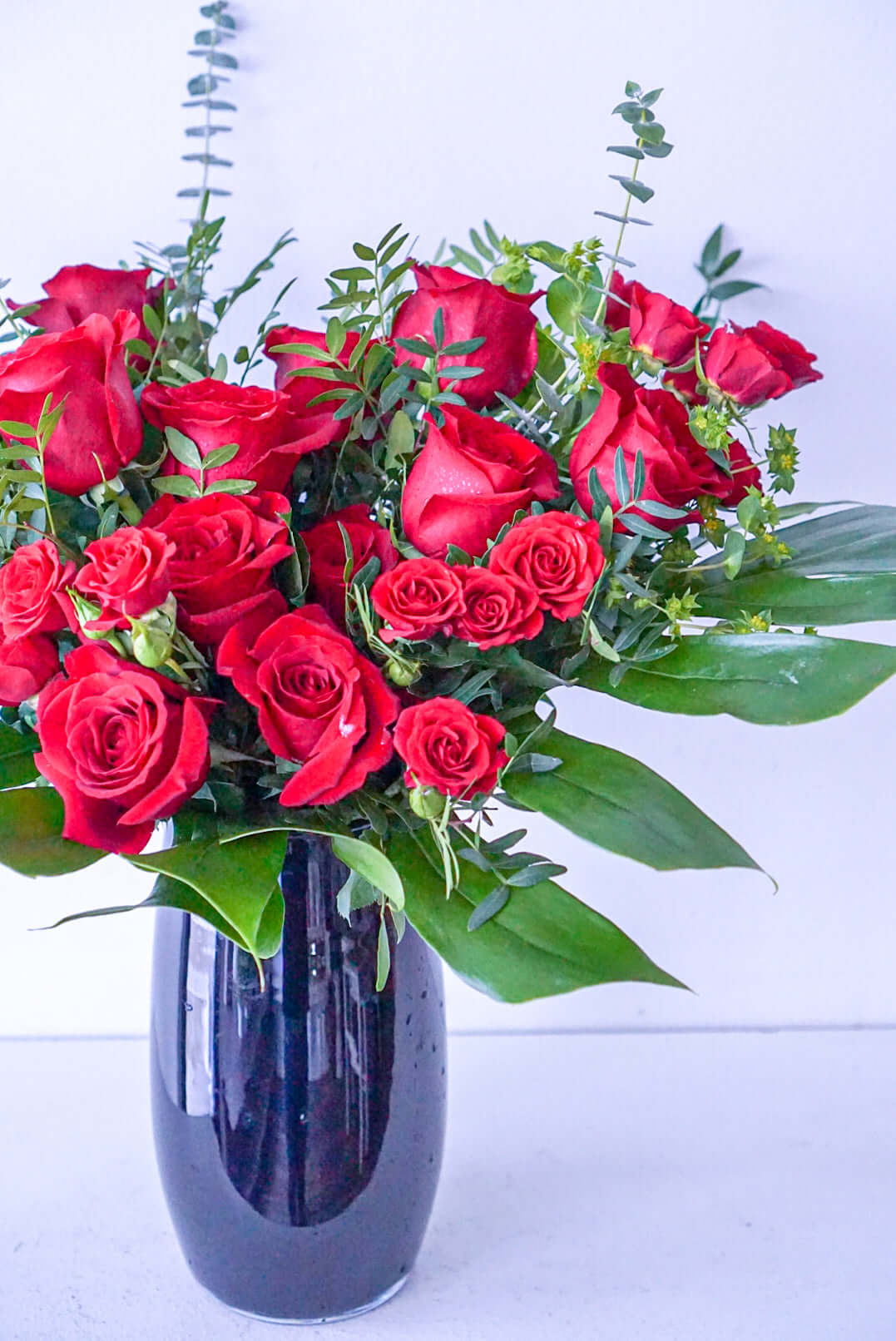 The Flower Nook a Toronto Florist using premium flowers that are professionally arranged, hand-delivered throughout Toronto and GTA