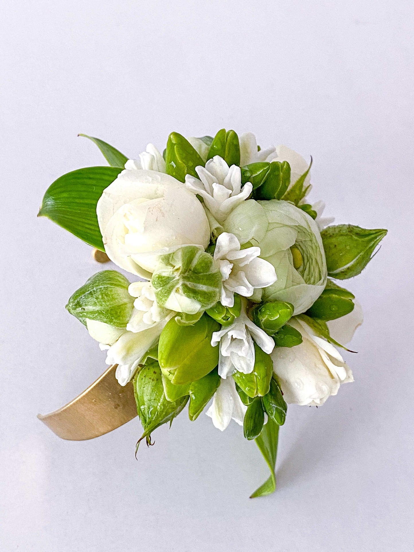 The Flower Nook a Toronto Florist using premium flowers that are professionally arranged, hand-delivered throughout Toronto and GTA