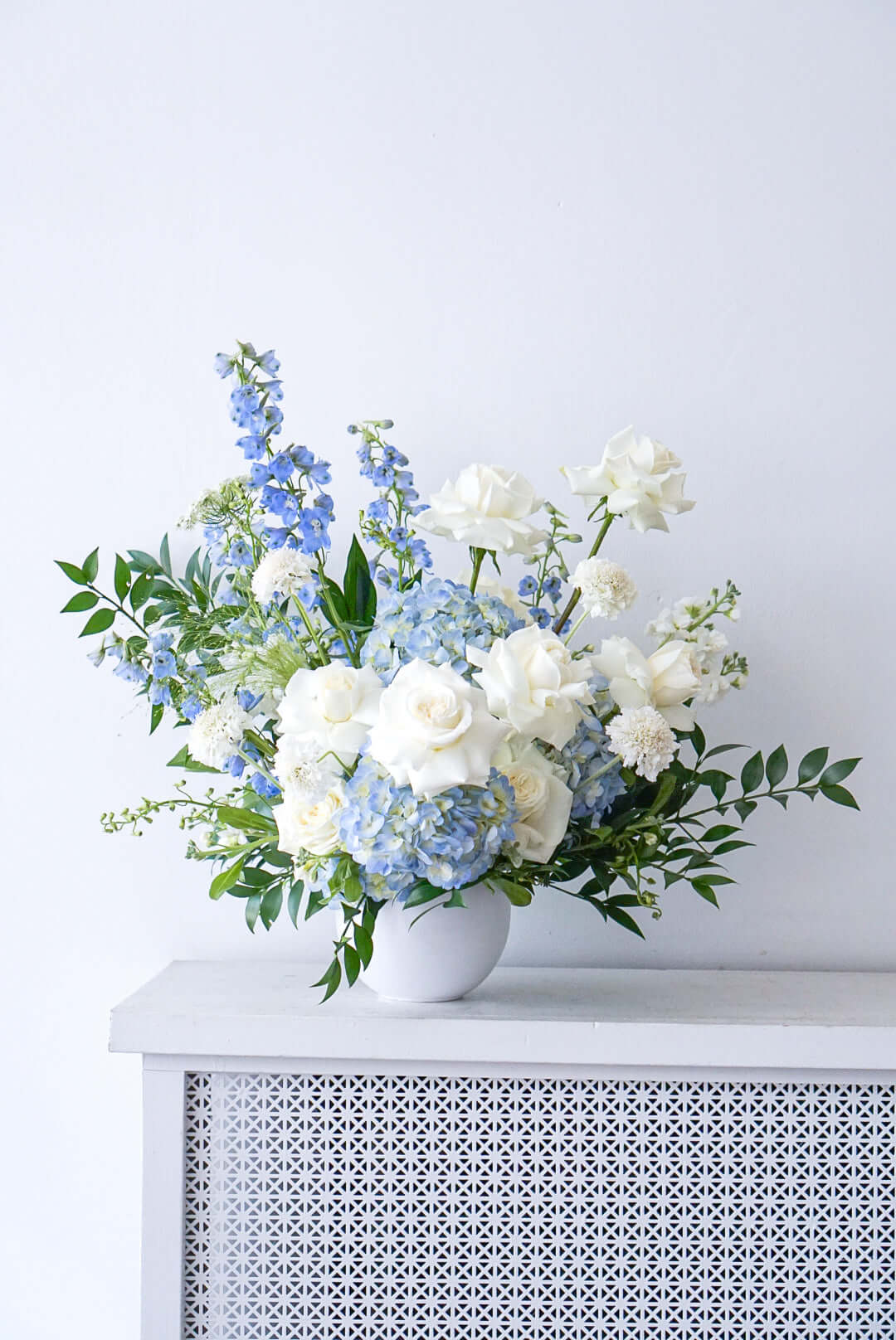 The Flower Nook a Toronto Florist using premium flowers that are professionally arranged, hand-delivered throughout Toronto and GTA