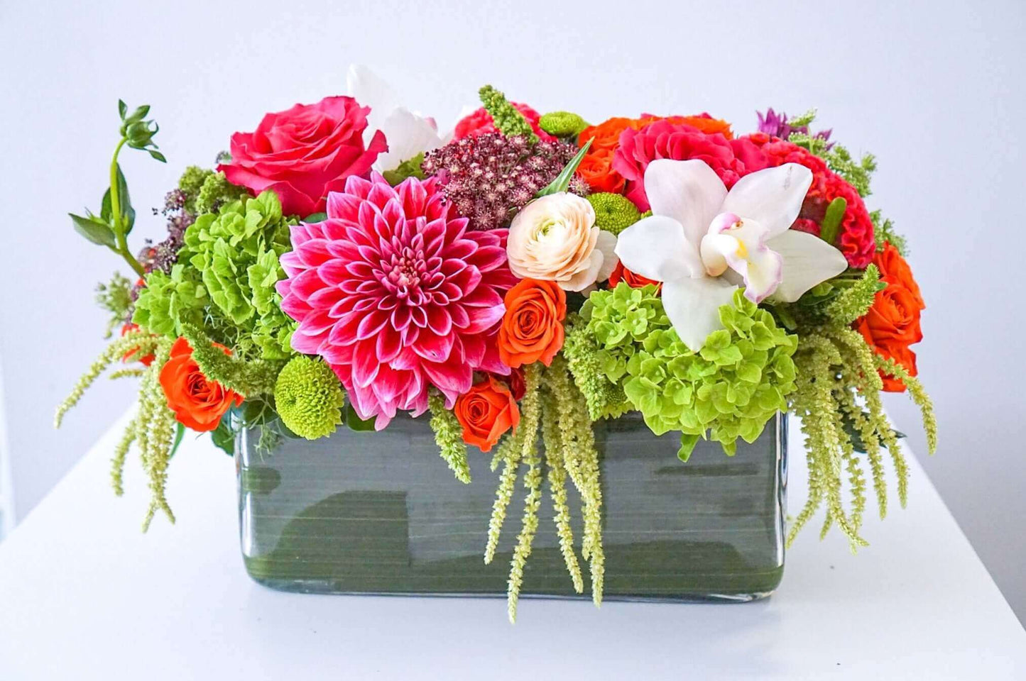 The Flower Nook a Toronto Florist using premium flowers that are professionally arranged, hand-delivered throughout Toronto and GTA