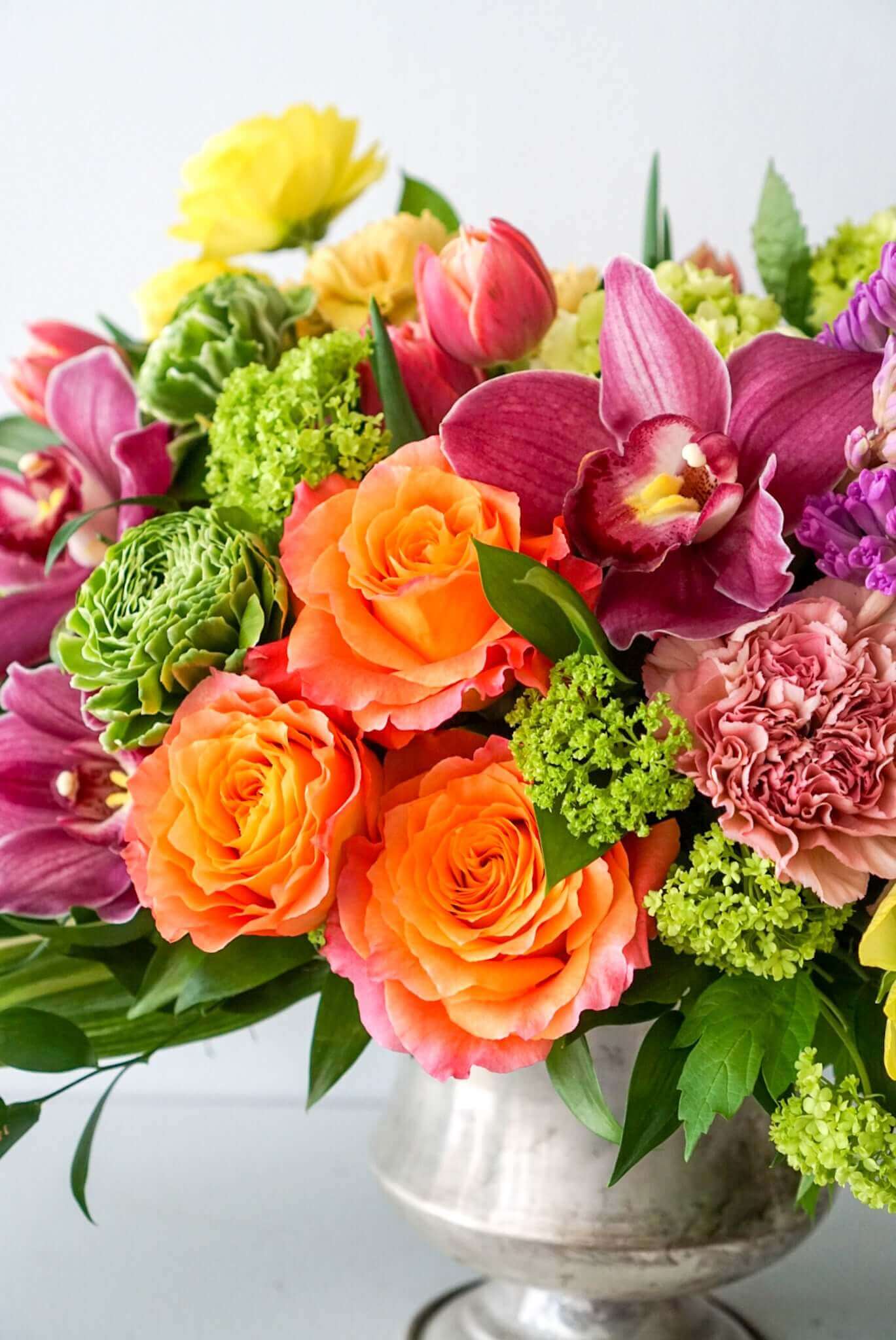 The Flower Nook a Toronto Florist using premium flowers that are professionally arranged, hand-delivered throughout Toronto and GTA