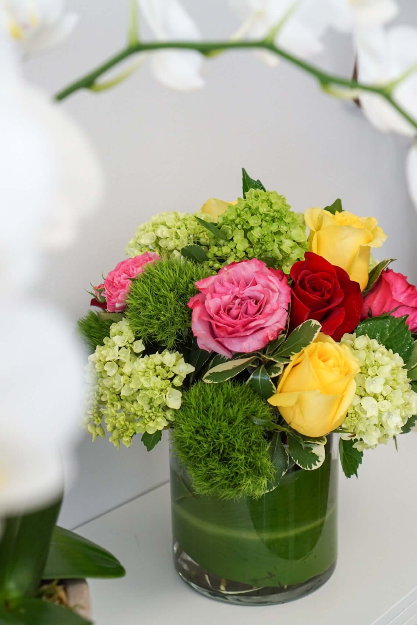 The Flower Nook a Toronto Florist using premium flowers that are professionally arranged, hand-delivered throughout Toronto and GTA