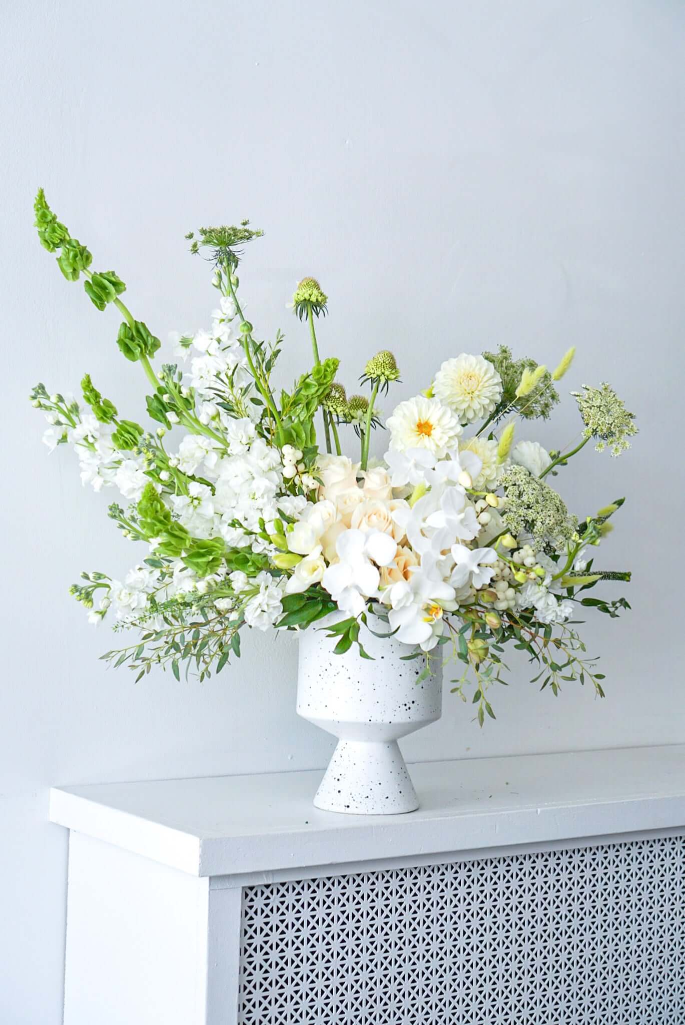 The Flower Nook a Toronto Florist using premium flowers that are professionally arranged, hand-delivered throughout Toronto and GTA