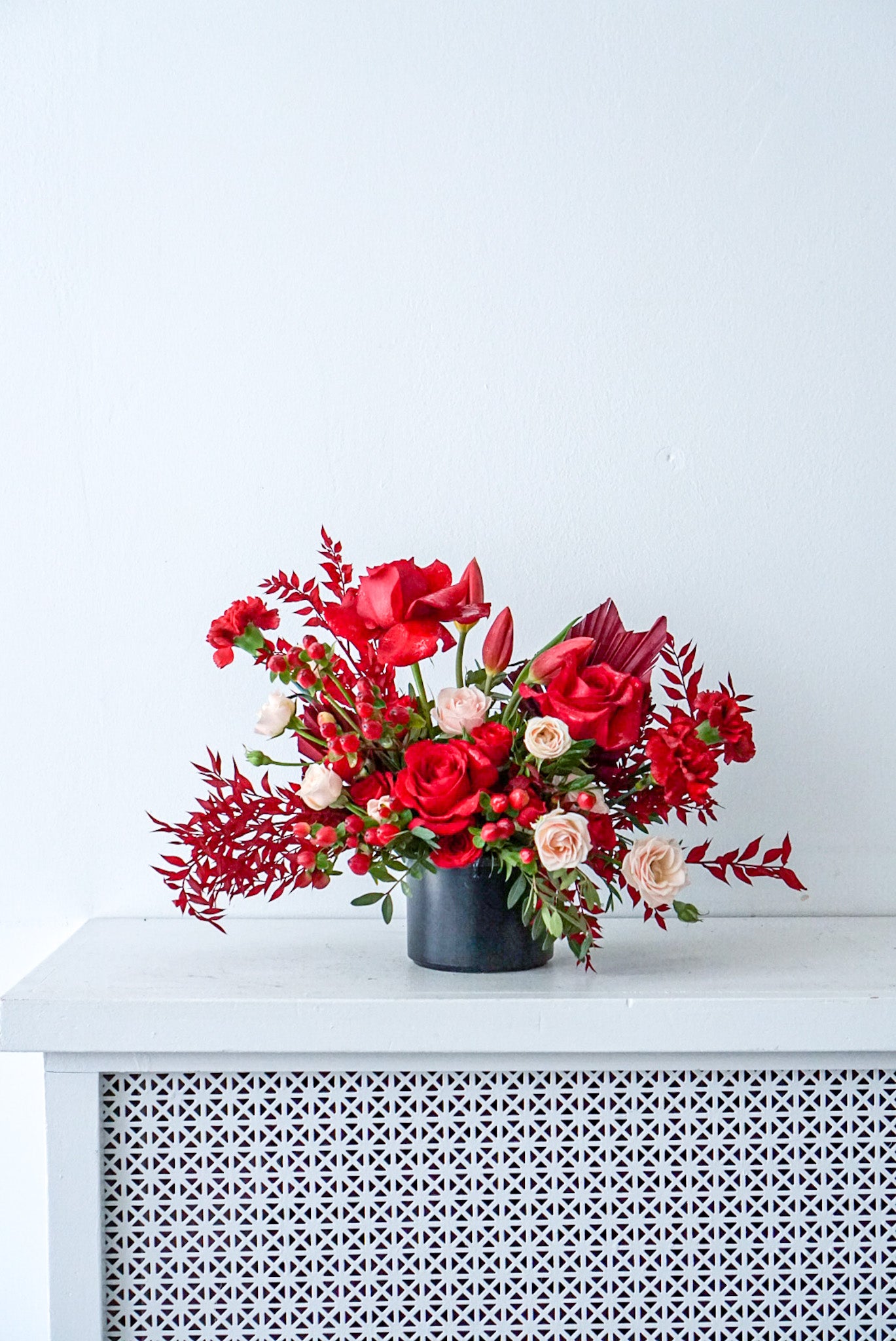 The Flower Nook a Toronto Florist using premium flowers that are professionally arranged, hand-delivered throughout Toronto and GTA