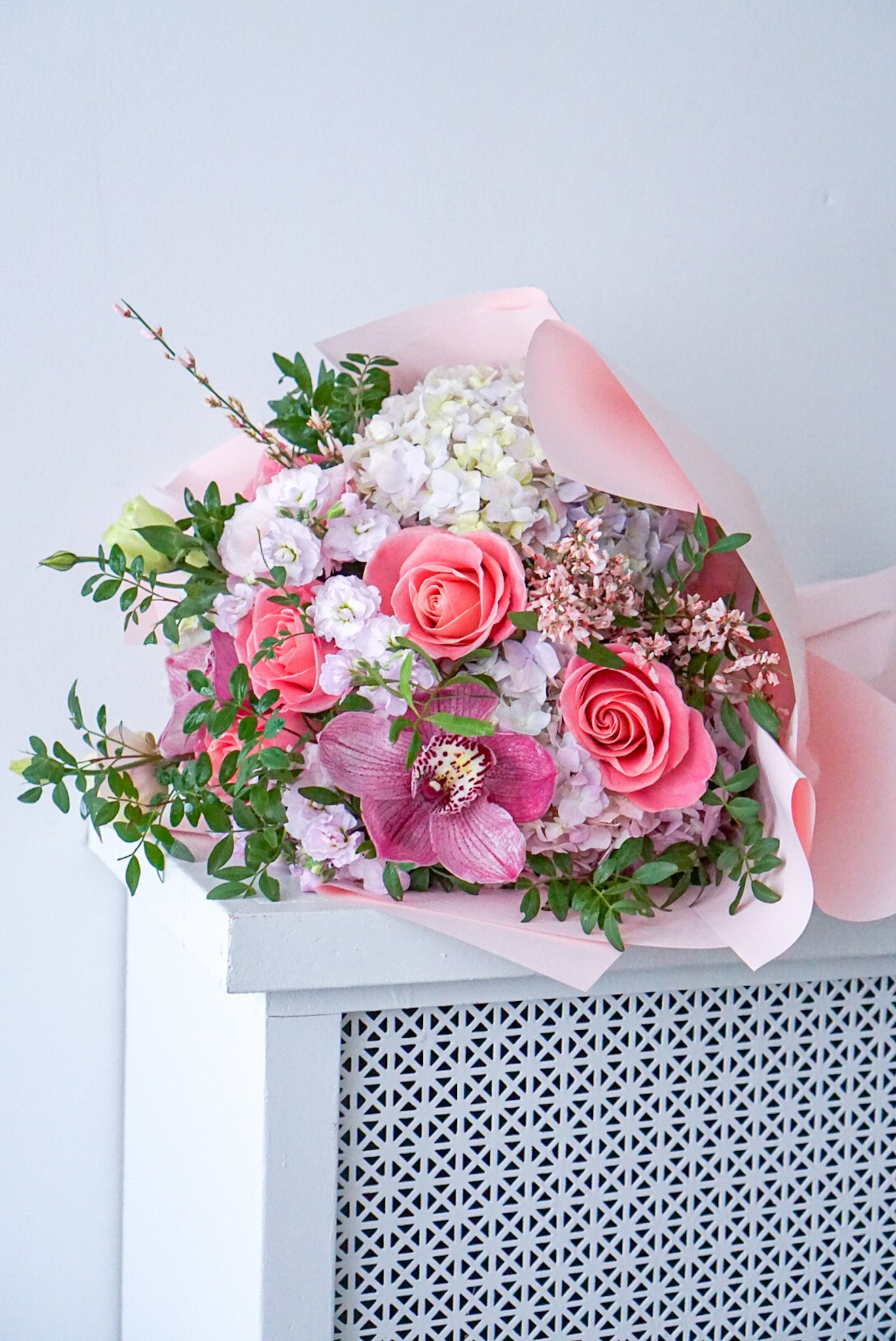 The Flower Nook a Toronto Florist using premium flowers that are professionally arranged, hand-delivered throughout Toronto and GTA