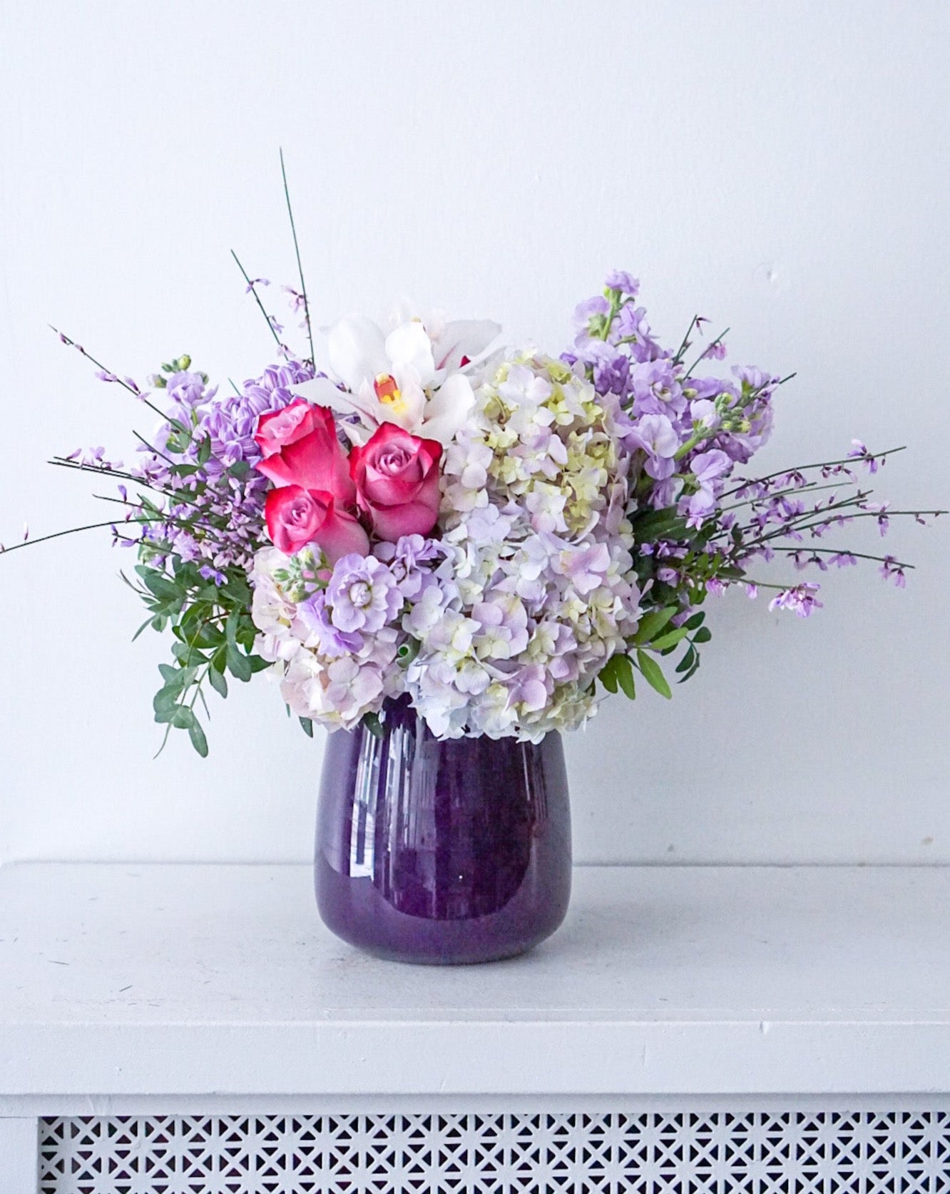 The Flower Nook a Toronto Florist using premium flowers that are professionally arranged, hand-delivered throughout Toronto and GTA