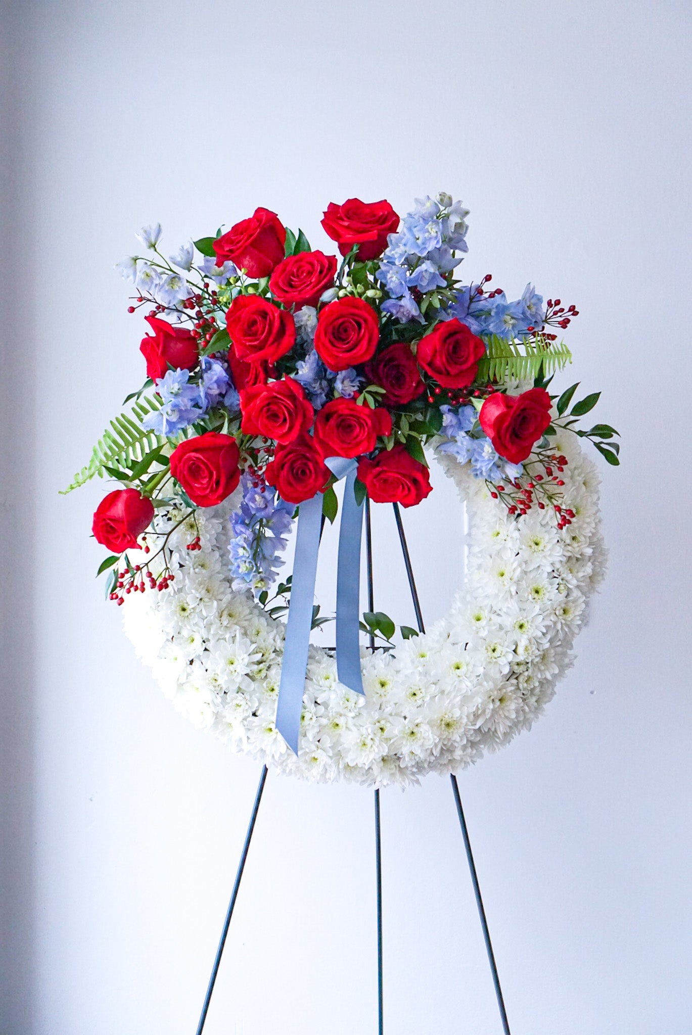 The Flower Nook a Toronto Florist using premium flowers that are professionally arranged, hand-delivered throughout Toronto and GTA