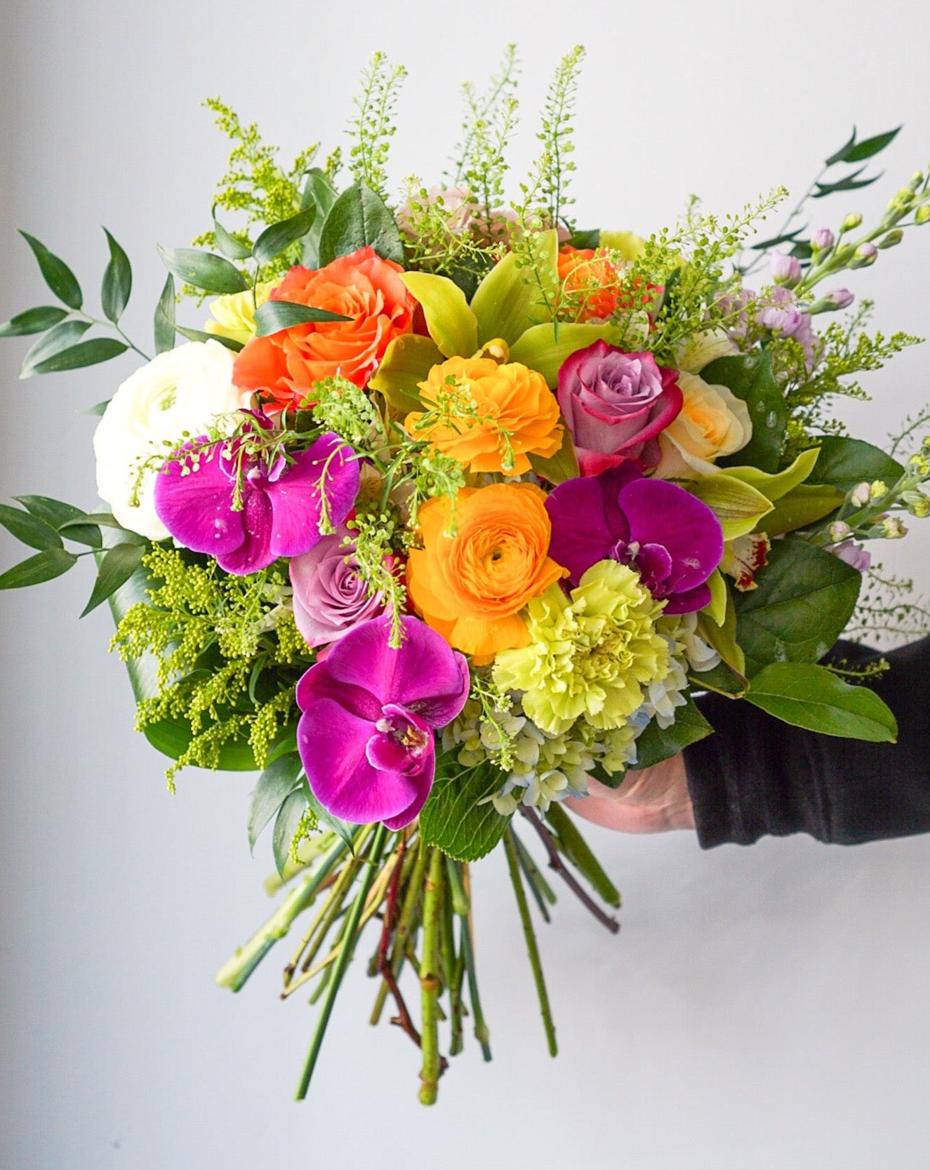 The Flower Nook a Toronto Florist using premium flowers that are professionally arranged, hand-delivered throughout Toronto and GTA