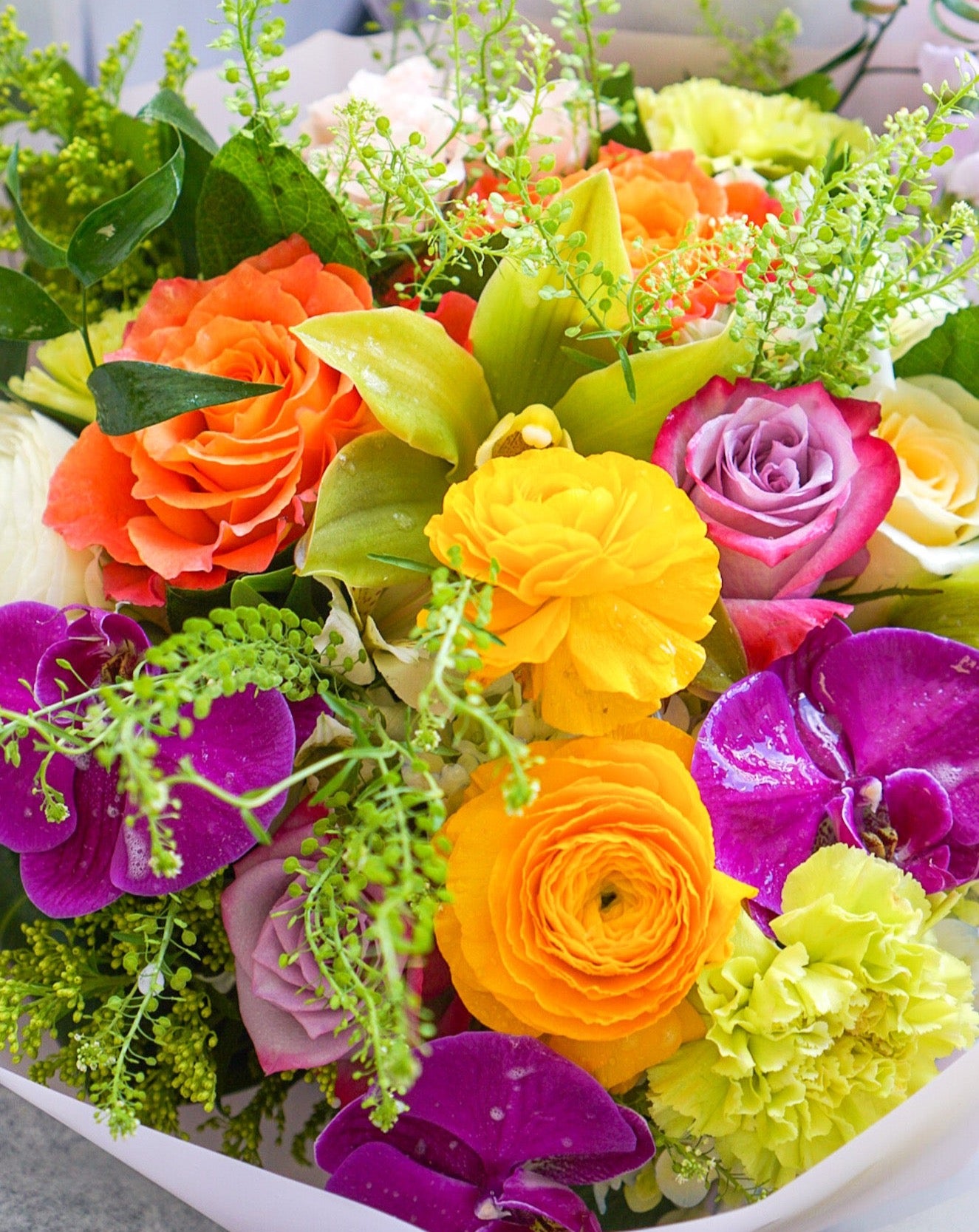 The Flower Nook a Toronto Florist using premium flowers that are professionally arranged, hand-delivered throughout Toronto and GTA