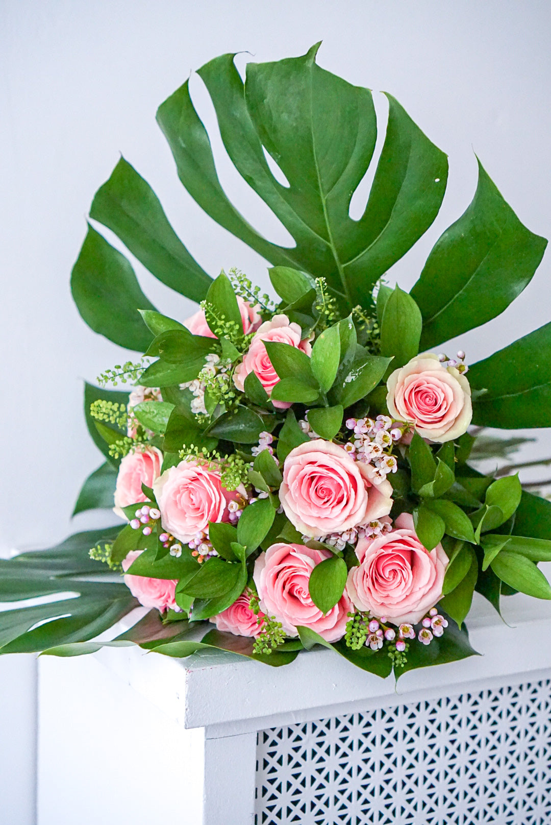 The Flower Nook a Toronto Florist using premium flowers that are professionally arranged, hand-delivered throughout Toronto and GTA