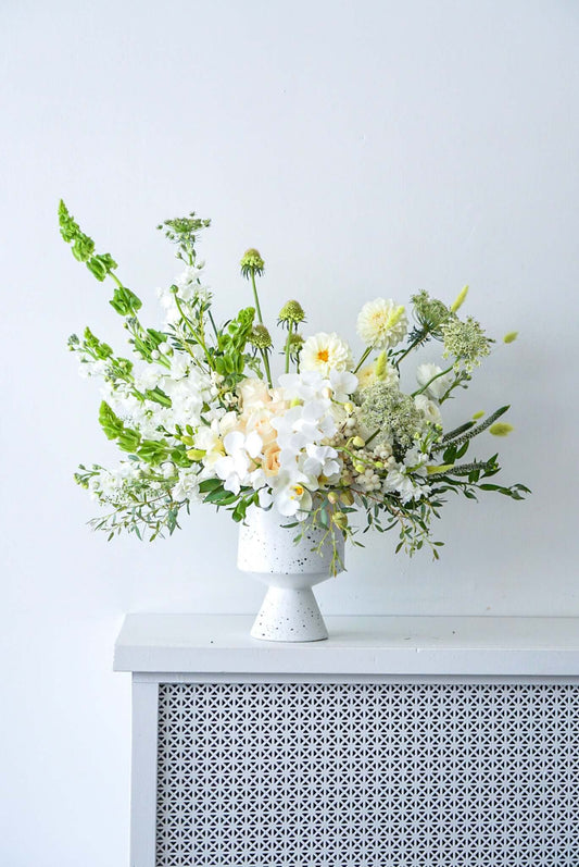 The Flower Nook a Toronto Florist using premium flowers that are professionally arranged, hand-delivered throughout Toronto and GTA