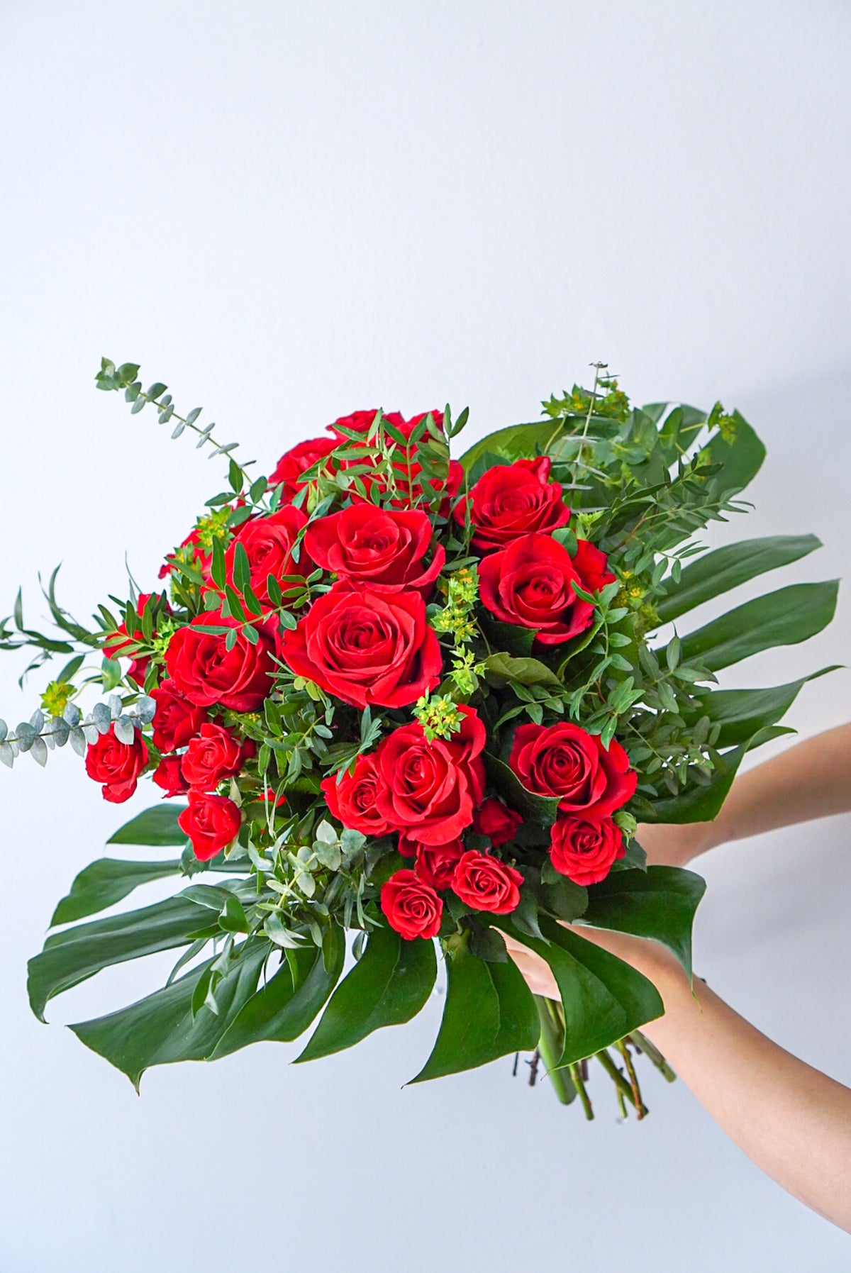 The Flower Nook a Toronto Florist using premium flowers that are professionally arranged, hand-delivered throughout Toronto and GTA