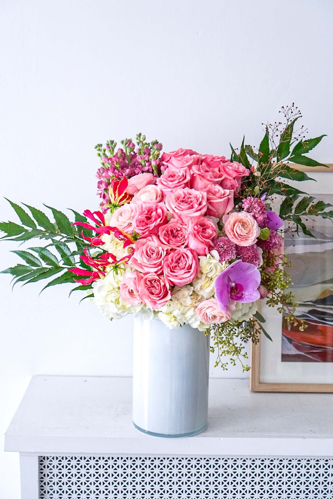 The Flower Nook a Toronto Florist using premium flowers that are professionally arranged, hand-delivered throughout Toronto and GTA