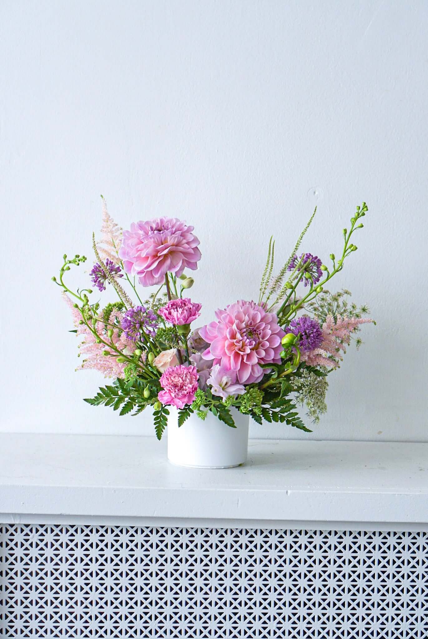 The Flower Nook a Toronto Florist using premium flowers that are professionally arranged, hand-delivered throughout Toronto and GTA