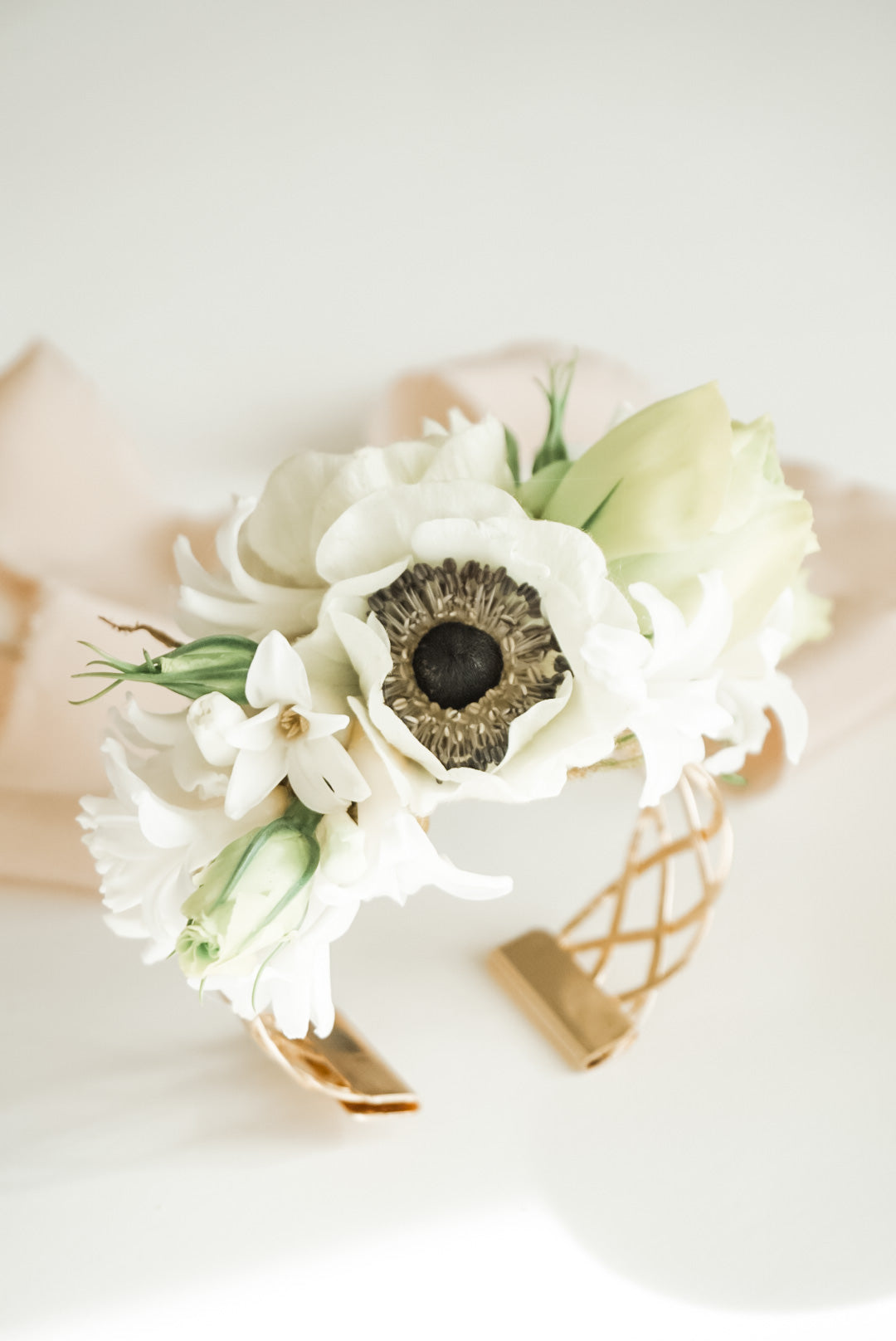 The Flower Nook a Toronto Florist using premium flowers that are professionally arranged, hand-delivered throughout Toronto and GTA